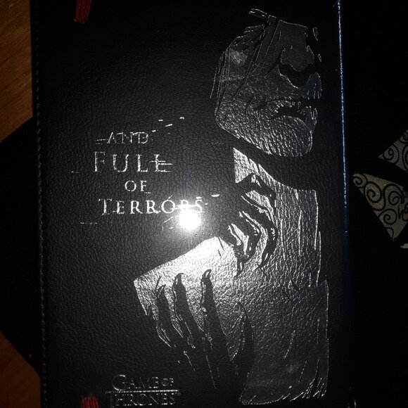 Game of Thrones bundle shirt/notebook Khaleesi Mother of Dragons - Picture 3 of 6